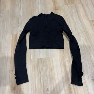 Black Long Sleeve Crop Top